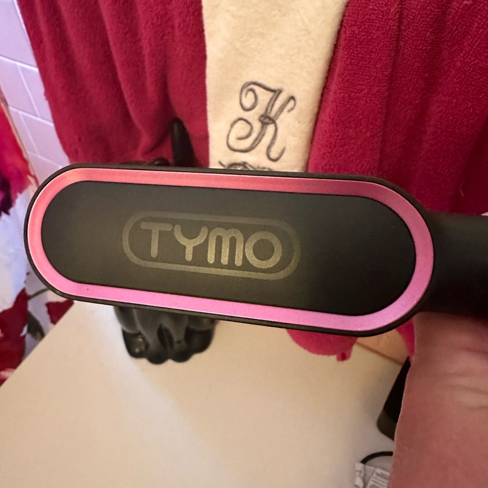 TYMO HAIR COME.